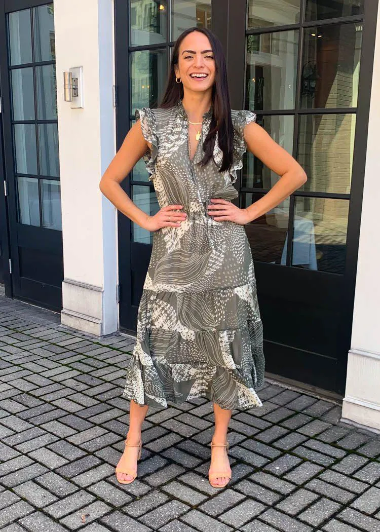 BB Dakota Mixed Bag Printed Sleeveless Midi Dress