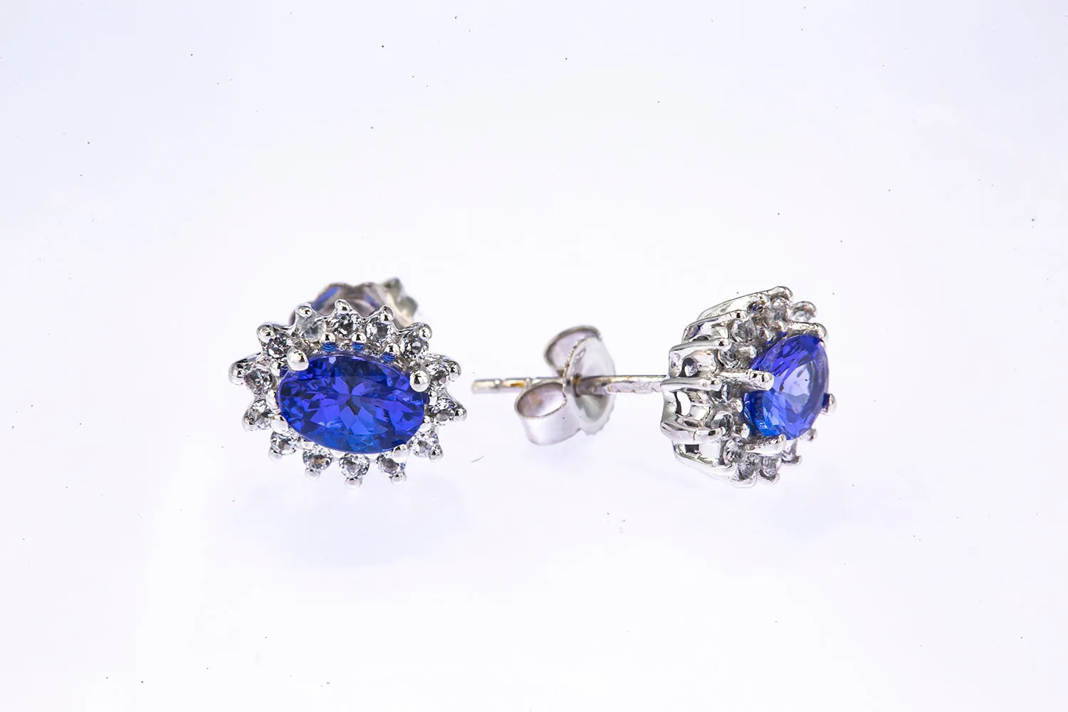 BJB Natural Iolite & Cubic Zirconia Halo Accent Studs 18K 750 White Gold Pair Earrings