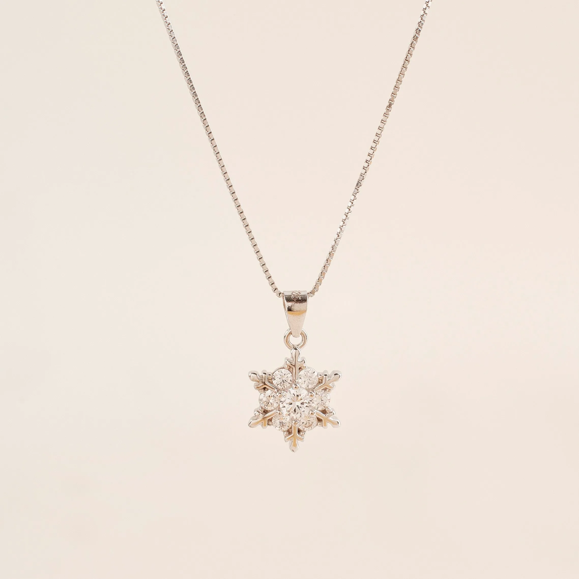 Eira Snow Flake Necklace