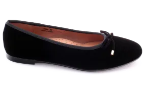 Lynette&Co Colyn V Lynette&Co Colyn V