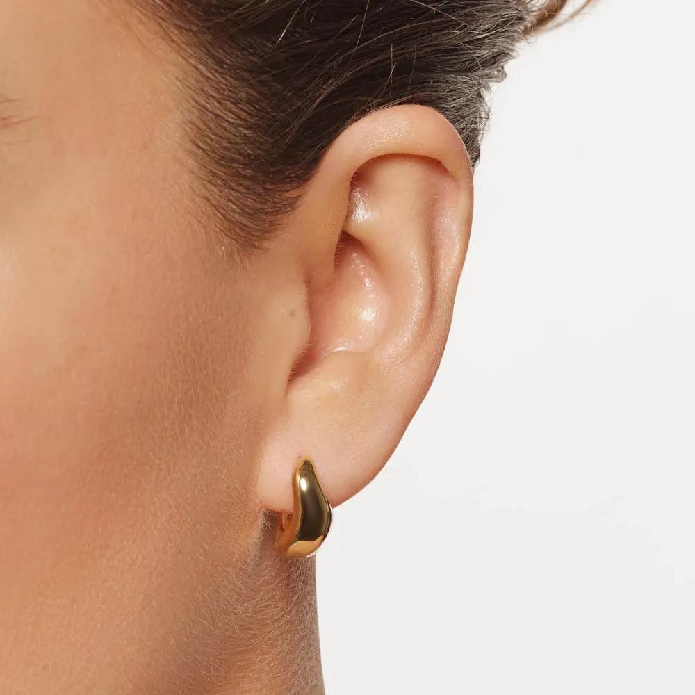 Midi Wave Dome Huggies in Gold