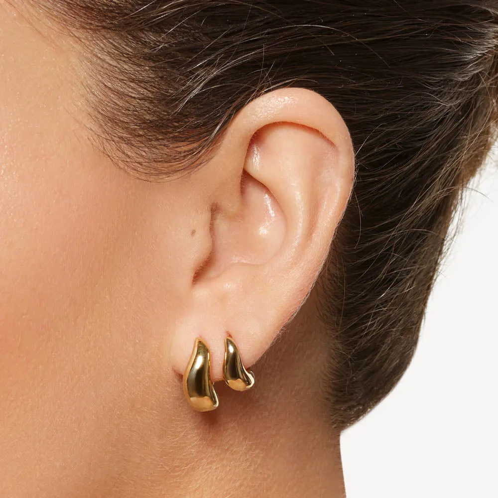 Midi Wave Dome Huggies in Gold