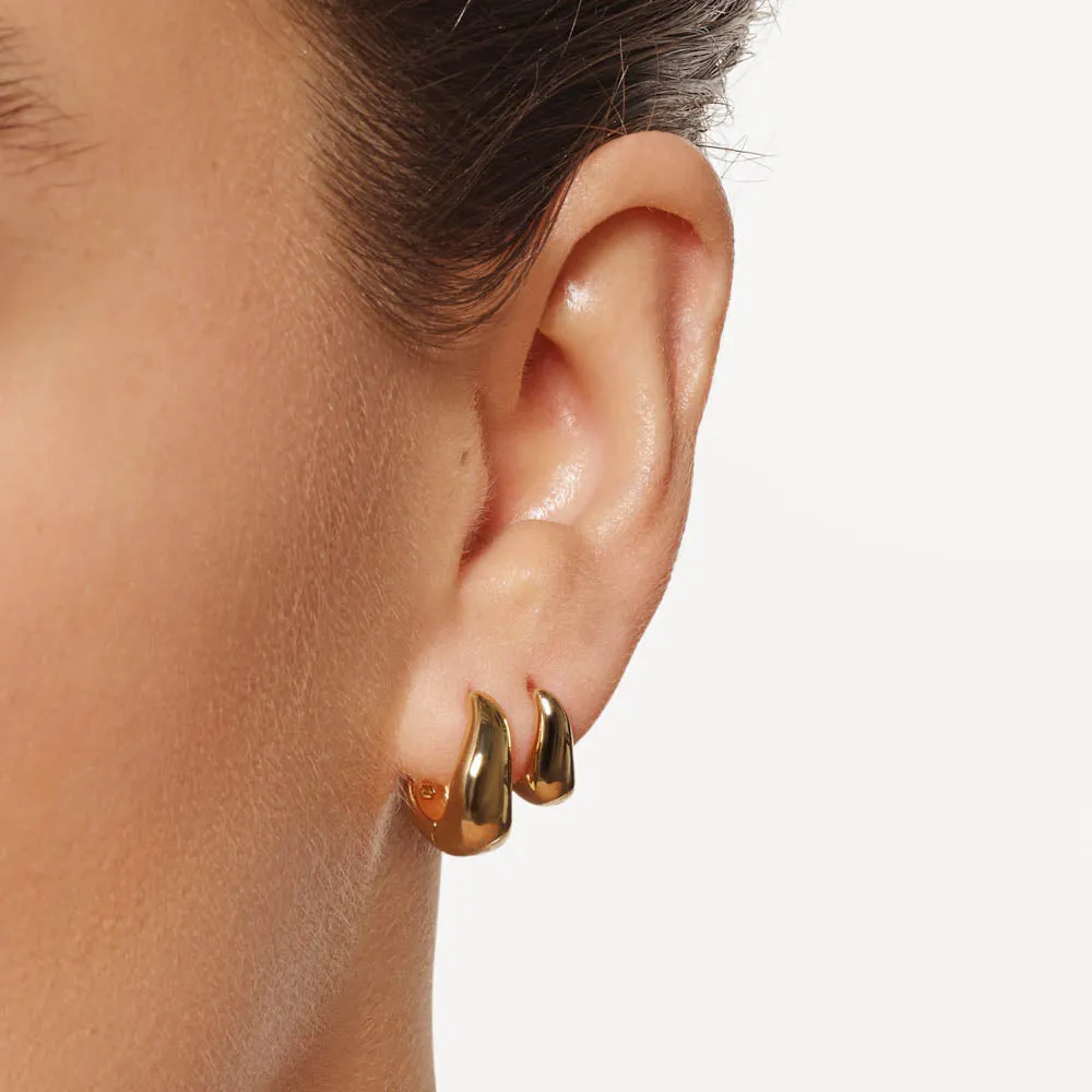 Midi Wave Dome Huggies in Gold