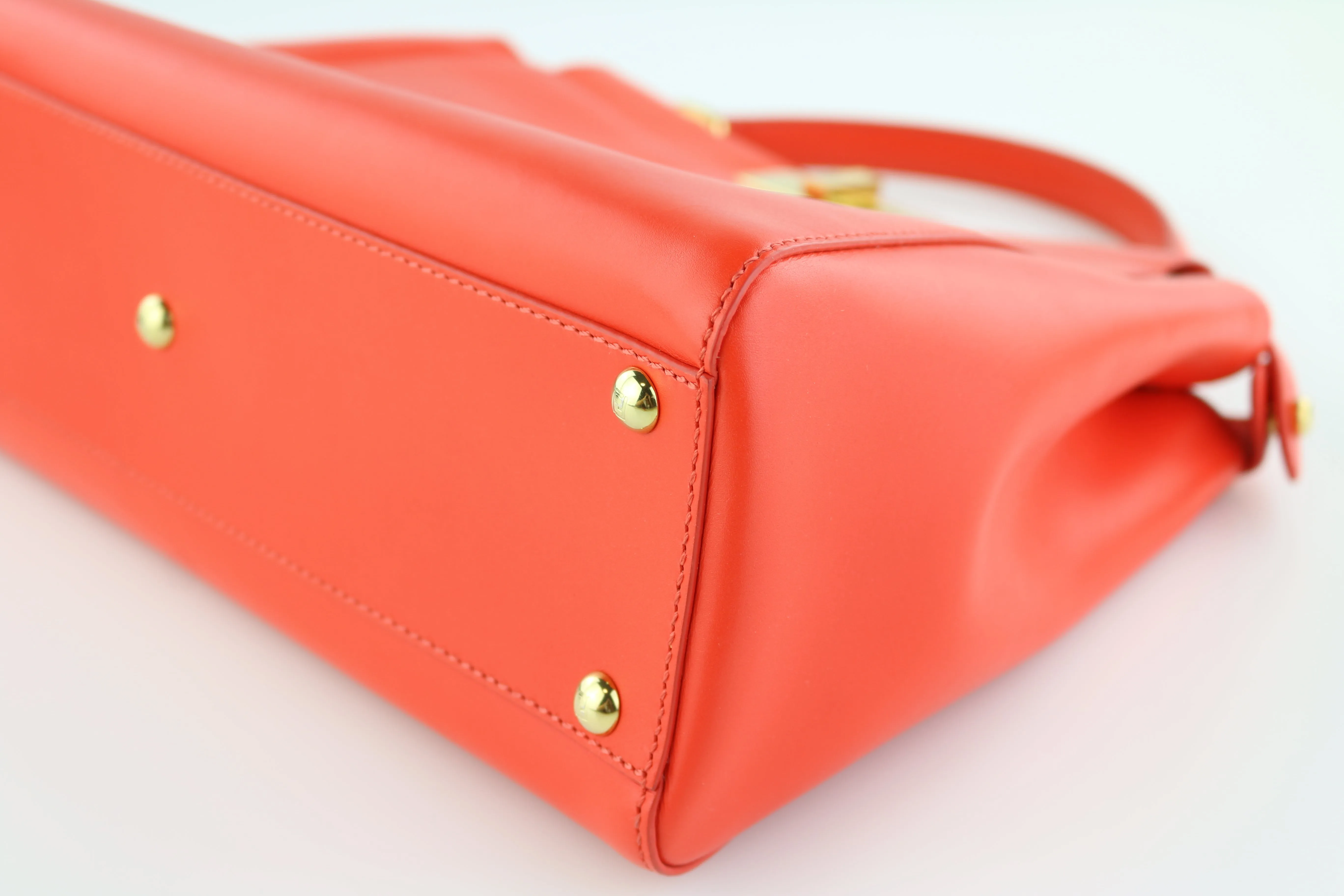 Orange Medium Peekaboo