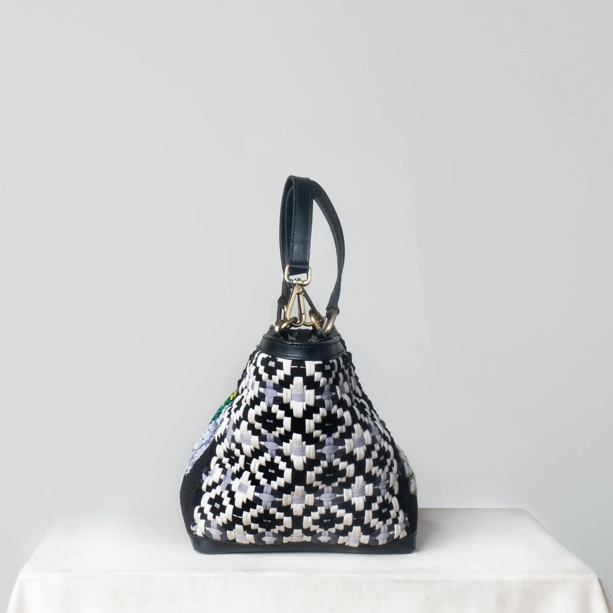 [Ready Today] Sampaguita Tote Black