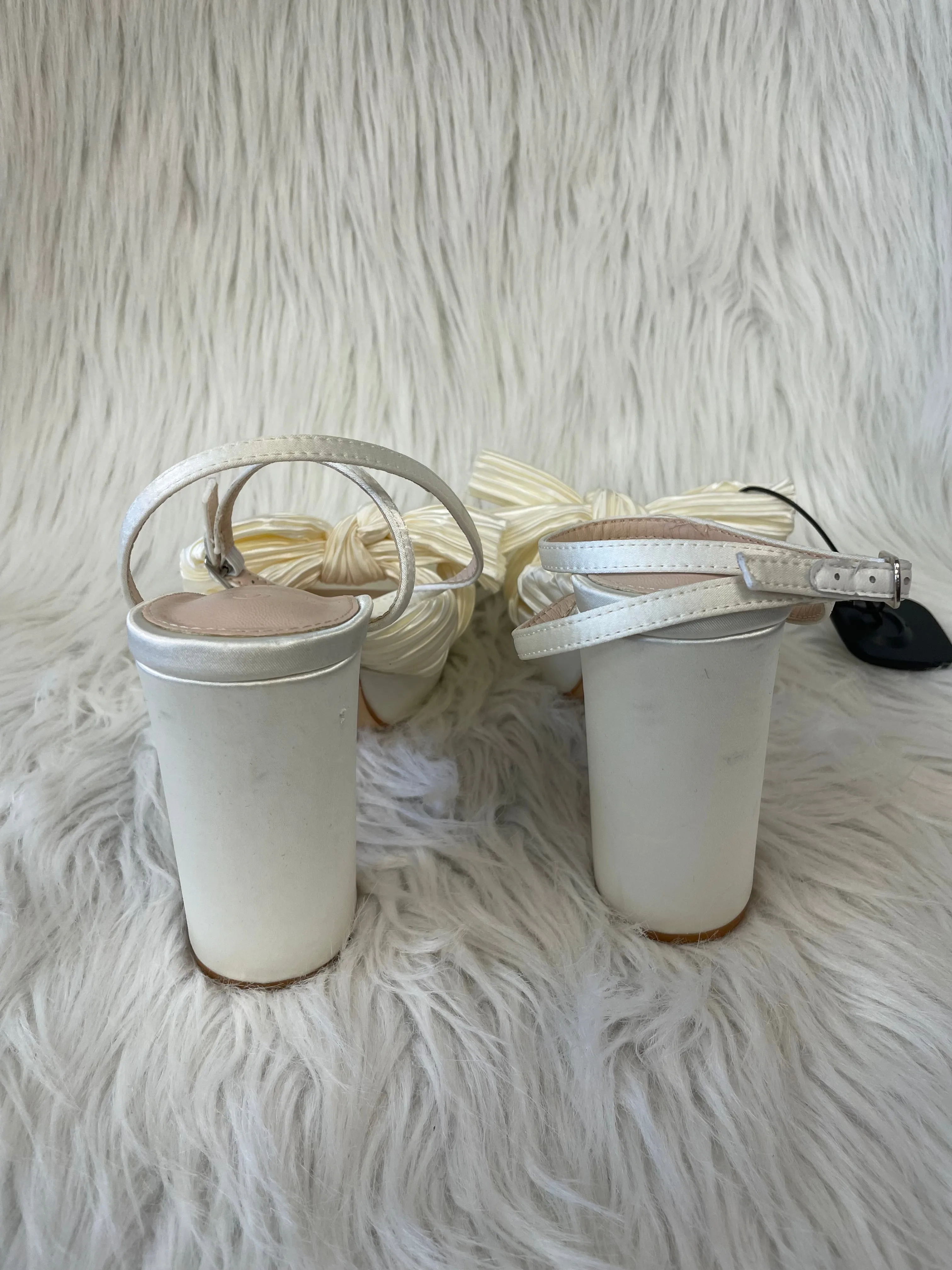 Sandals Heels Block By Clothes Mentor In Cream, Size: 7.5