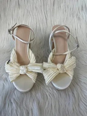 Sandals Heels Block By Clothes Mentor In Cream, Size: 7.5 Sandals Heels Block By Clothes Mentor In Cream, Size: 7.5